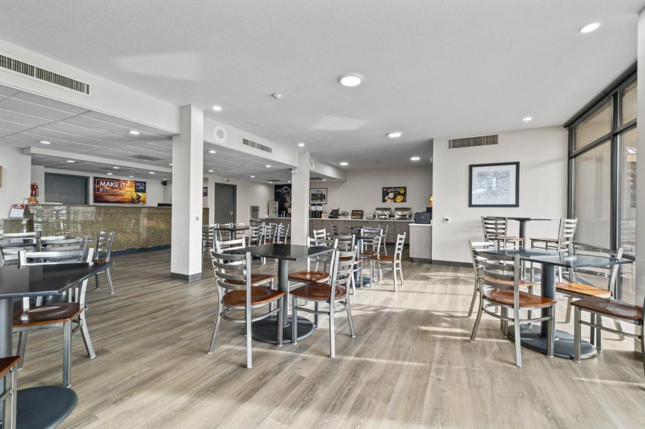Red Lion Inn & Suites Deschutes River - Bend Buitenkant foto
